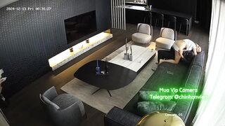 Hack Camera Dẫn Con Bồ Về Phòng Khách Vụng Trộm