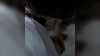 Em sinh viên điệu nghệ trong từng đường mút