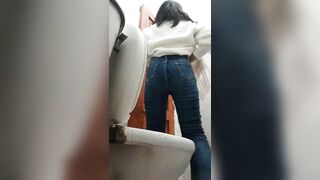 Vietnamese eatery toilet