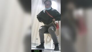 Chinese mall toilet 2