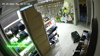 Hack Camera Phòng Thay Đồ Vợ Dâm Dáng Ngon
