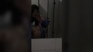 Lồn mịn màng liếm sướng rơn người