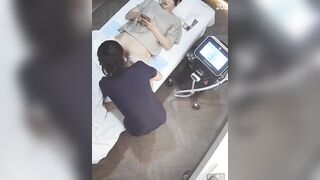 đặt camera quay lén spa triệt lông bướm