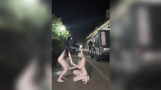 2 em slave bú mút nhau ở ngoài đường