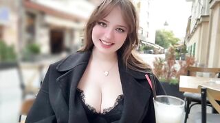 Em yến lồn múp