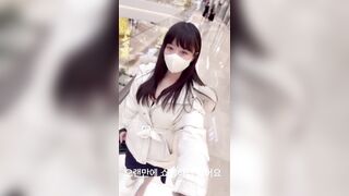 lọt clip em Hàn Quốc mong.seri lén lút tốc váy show hàng dưới gầm bàn cafe