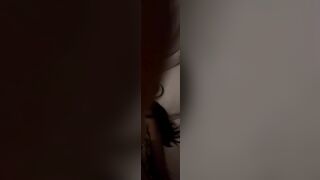 Chia tay xong em làm bồn chứa tinh cho anh xả