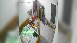 Hack Camera Phòng Máy Bay Múp Thay Đồ