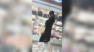 Em Thảo 2k6 show vú dạo TTTM bị tóm vào WC bú cu cực sướng