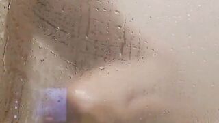 Lớn rồi sống thoáng đi mấy A. Chat sex mà hỏi gia phả bà nội em cũng không dám khai..