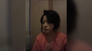 Gái dâm chubby lồn múp không lông thủ dâm kích thích siêu dâm