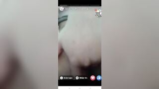 nhỏ bạn chung lớp chơi lớn đăng story show lồn trên fb luôn