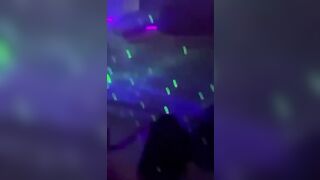 em Như Quỳnh đang hot hòn họt facebook - bay lắc xả đồ