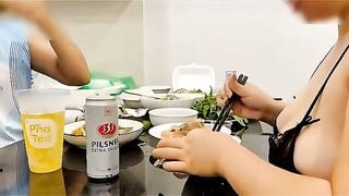 Chồng bất lực nhìn vợ phục vụ cho bạn thân