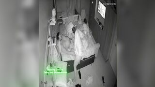 Hack Camera Vợ Dâm Nứng Quá Địt Trộm Chồng Trước Mặt Con