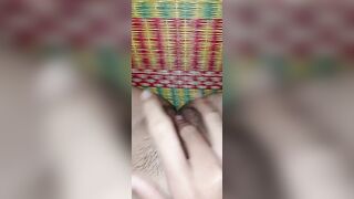 Lông mới mọc Vài Cọng Đã Tự Phá Trinh Của Mik Quá Nứng