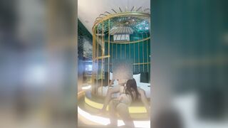 Vợ đâu biết vợ đi làm dắt bạn thân vợ đi khách sạn