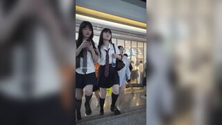QUAY LÉN CÁC EM HỌC SINH ĐI HỌC VỀ