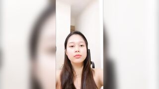 Clip Sex Em học sinh cấp 3 dâm đãng thèm thuồng được bú bím
