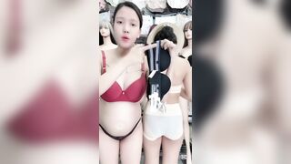 Em ấy đã trở lại