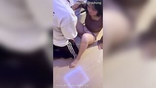 A trai khốn nạn đứng quay vid bắt nhỏ e họ bú cu th b rồi còn định cho nó đụ trần e