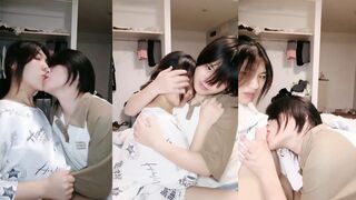 Hai em gái Loli nứng lồn thủ dâm cho nhau xem mà nững vãi