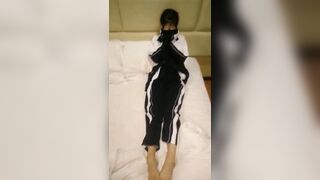 Full clip gạ chịch dụ dỗ em học sinh ngây thơ đi khách sạn quan hệ tình dục