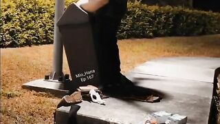 Em slave bị chủ nhân vứt bỏ vô sọt rác, bị người đi đường đụ