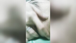 Em họ 2k8 nứng bím gửi clip thủ dâm cho anh xem