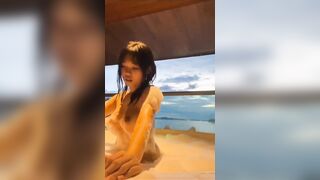 View triệu đô - em gái địt nhau trong bồn tắm với đại gia