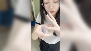 Cách y tá lấy tinh trùng cho bệnh nhân p1