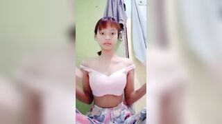 Nữ sinh dại trai show cho người yêu xem