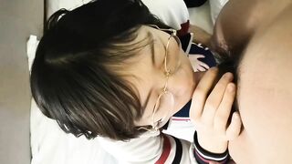 Cùng đứa em họ mông to sáng sớm trốn ở nhà k đi học kéo rèm bú cu p3