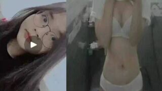 Clip Sex Ân ái với cô gái trẻ đẹp mê hoặc