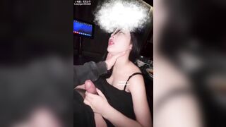 Gái dâm bú mút con cặc dâm đãng kích thích 3