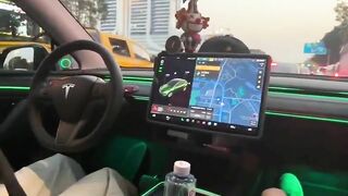 Thư ký bú cu thiếu gia trong siêu xe