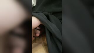 Bé thủ dâm 2