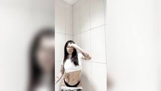 Chị Đại cũng Nứng Như Bao Người Show Vú Khủng