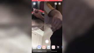 Kol 18 tuổi bị dụ show lồn
