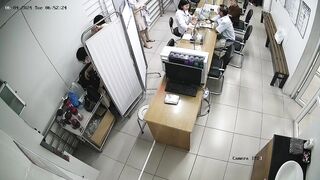 Kiên nhẫn và tinh mắt dò cam thì lâu lâu cũng gặp vài cảnh xịt máu mũi