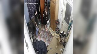 Hack cam nhà có 4 nàng tiên đang thay đồ