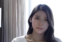 Em mẫu ảnh dâm hàng ngon cưỡi cặc dâm đãng kích thích