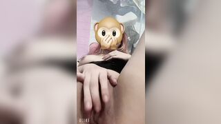 em gái dáng nuột nứng xoa cái lồn múp