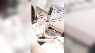 Thác loạn chịch nhau tập thể cùng mấy em gái TÂY lồn không lông siêu ngon Phần 2