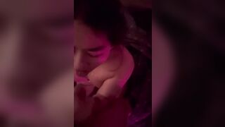 Gái xinh đến giờ đi học rồi nhưng vẫn say mê liếm cu nuốt tinh sạch sẽ cho anh kế