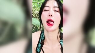 Pong Xinh Rảnh Rỗi Tự Quay Thủ Dâm Cực Nứng P14