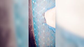 Vợ của chương ra rất nhiều nước