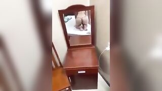 Loan luan, Gạ gẫm được Dì Trẻ Bú Cu, Lút Cán Djt nhau quay video sex xuất tinh 1