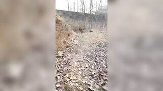Lâu lâu lại đưa bé em họ kính cận ngây thơ ra đường bú cu đụ nhau public cho bớt buồn