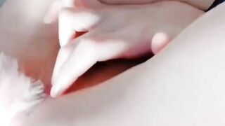 Em học sinh cos thủ dâm bắn nước cực ngonn